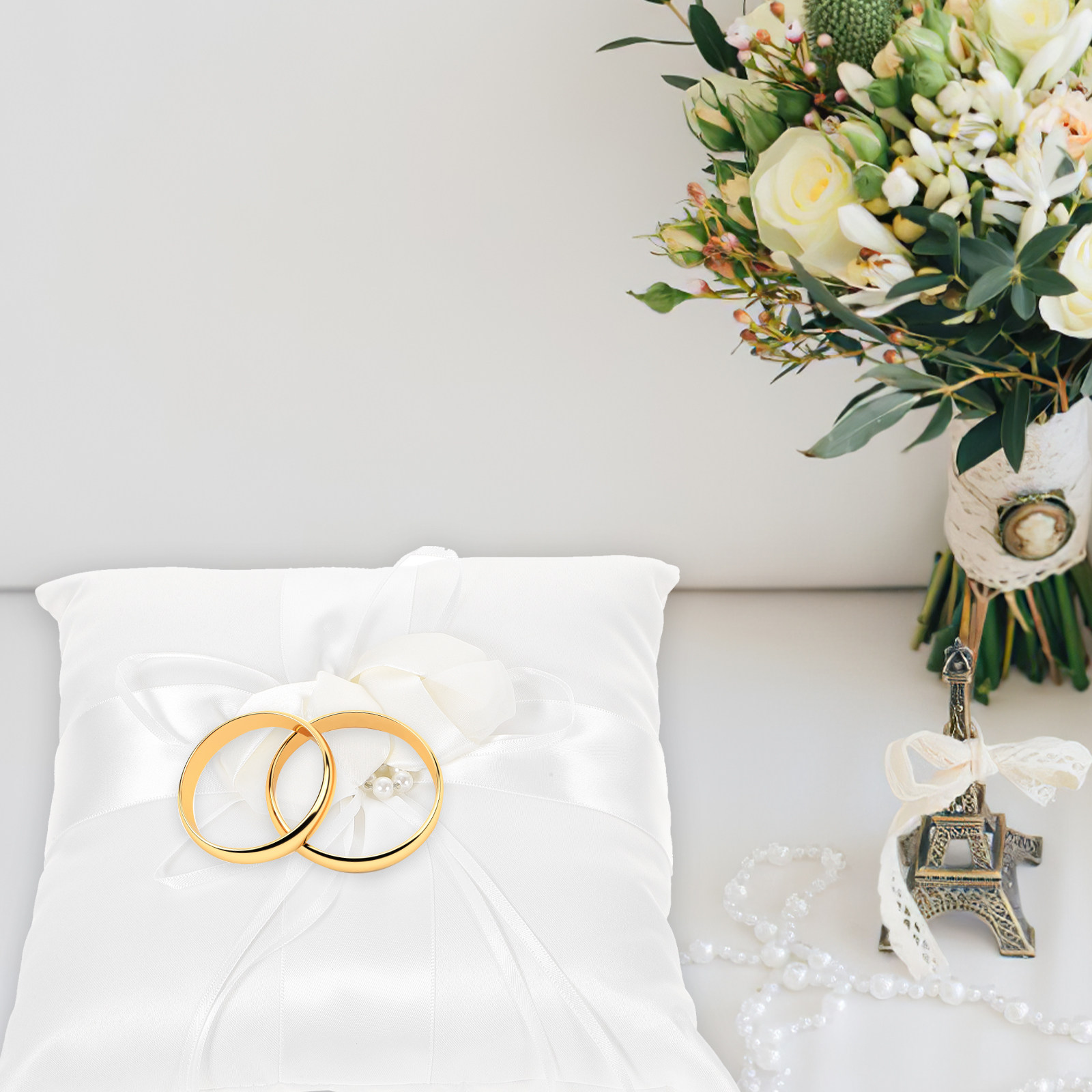 Ring Bearer Pillow - 20x20cm Elegantes Weißes Satin-Ringkissen mit Blütenknopf-Verschluss